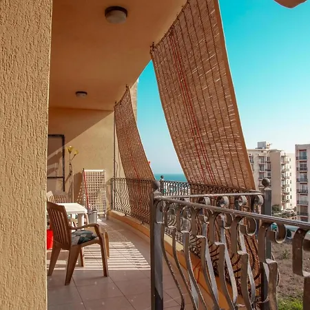 2bd Cosy With Spacious Balcony - Close To Bugibba 아파트 *