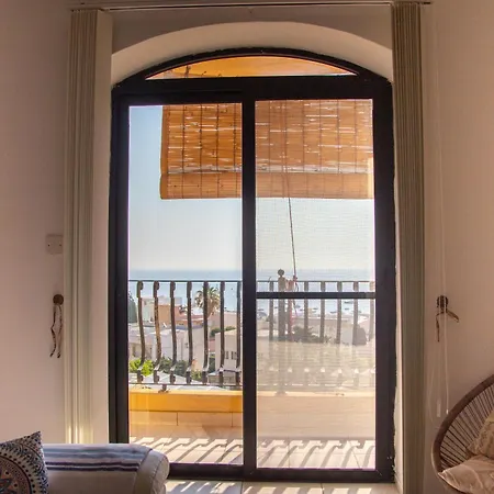 2bd Cosy With Spacious Balcony - Close To Bugibba *