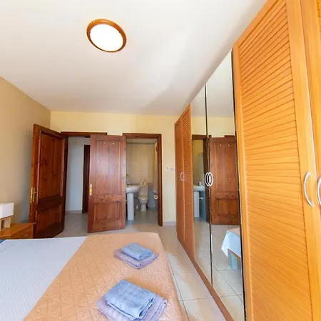 2bd Cosy With Spacious Balcony - Close To Bugibba