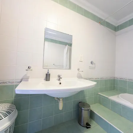 2bd Cosy With Spacious Balcony - Close To Bugibba * San Pawl il-Baħar